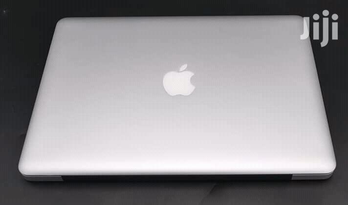 Laptop Apple MacBook Pro 4GB Intel Core i5 HDD 500GB