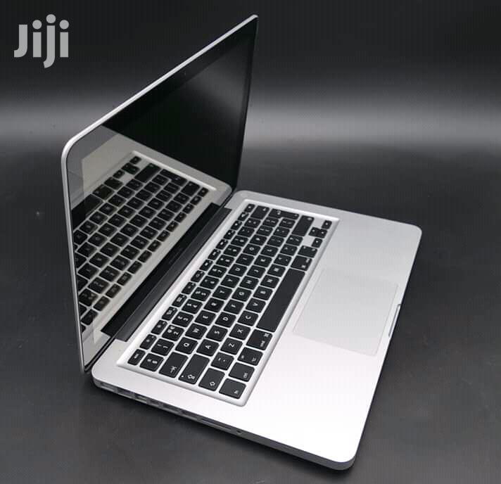 Laptop Apple MacBook Pro 4GB Intel Core i5 HDD 500GB