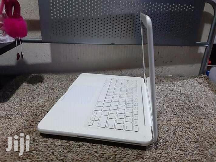Laptop Apple MacBook 4GB Intel Core 2 Duo HDD 320GB