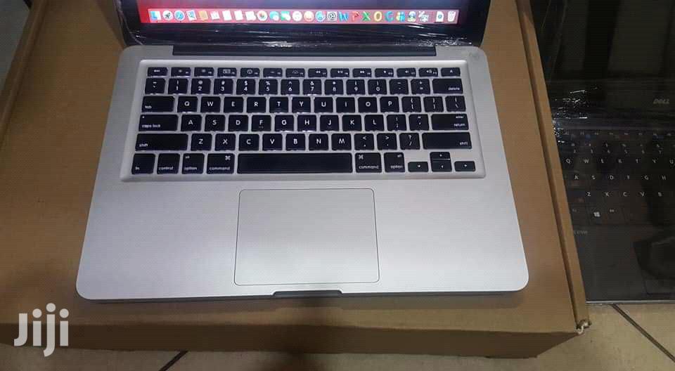 Laptop Apple MacBook Pro 4GB Intel Core i5 HDD 500GB