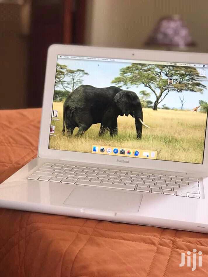 Laptop Apple MacBook 4GB Intel Core 2 Duo HDD 320GB