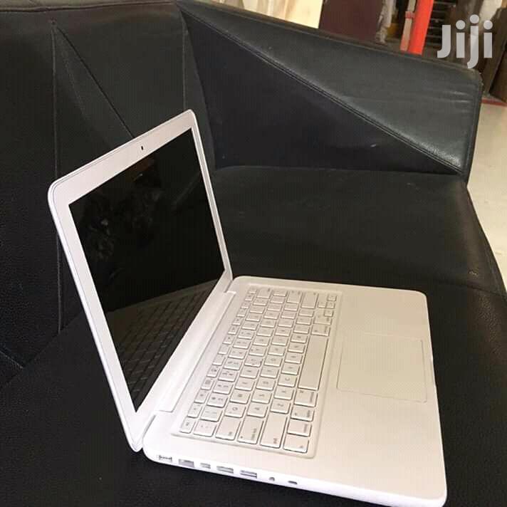 Laptop Apple MacBook 4GB Intel Core 2 Duo HDD 320GB