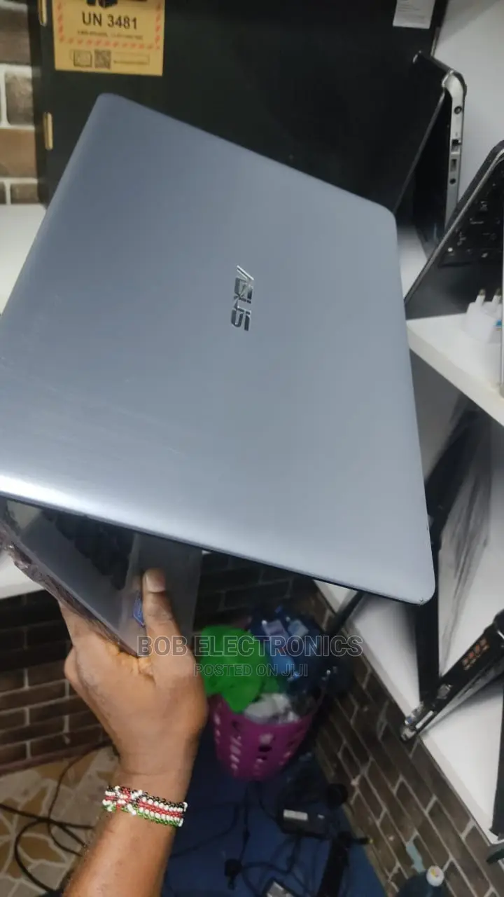 Laptop Asus VivoBook Max X541UA 4GB Intel Celeron 500GB