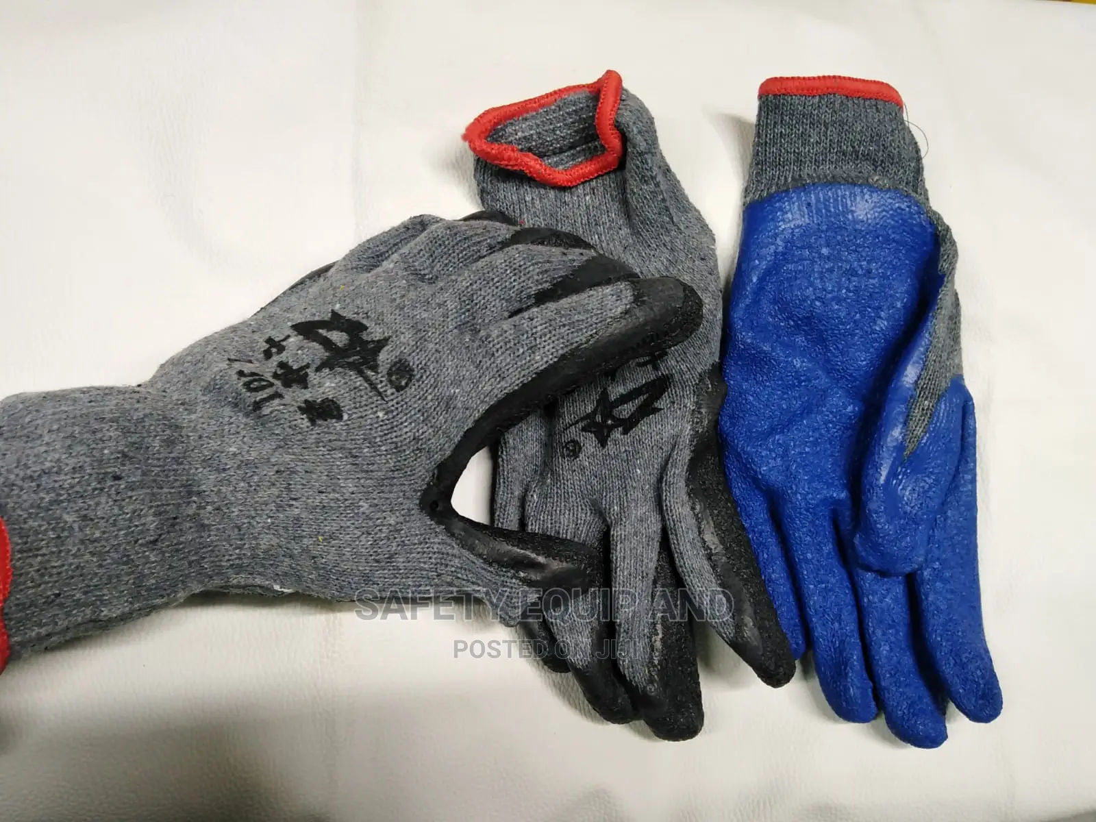 Natural Rubber Diamond Grip Gloves