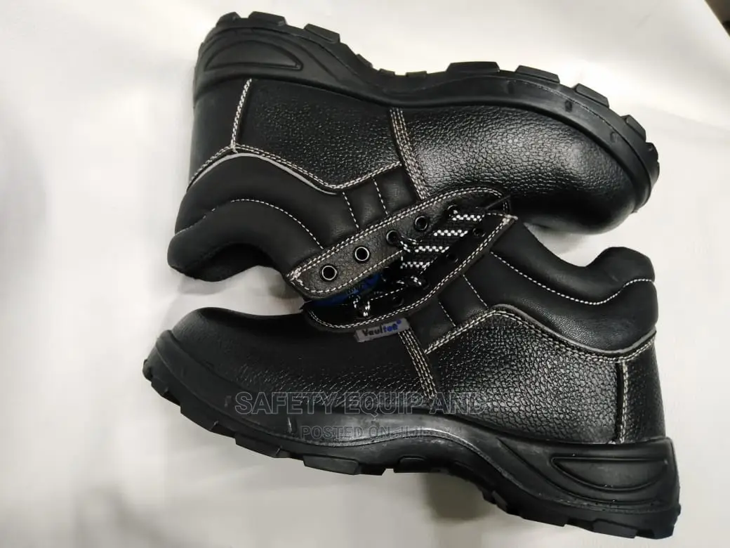 Comfort Fit Vaultex Safety Boot
