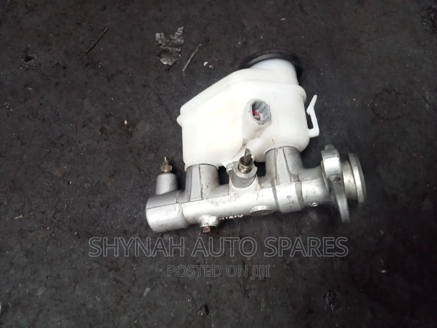 Ex Japan Brake Master Cylinder for Toyota Series I.E 110