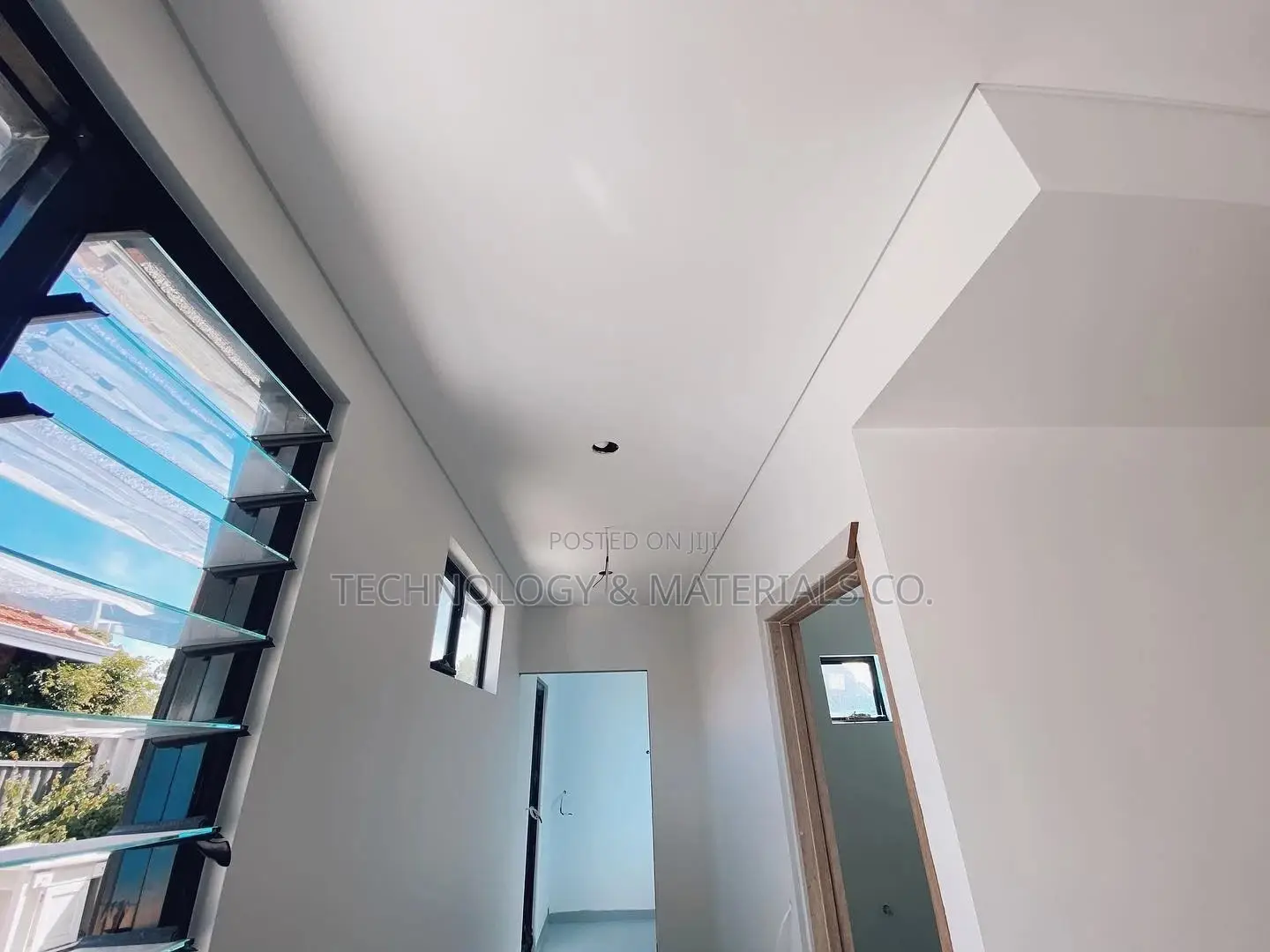 Shadow Line/ Plaster Trim -2.4m