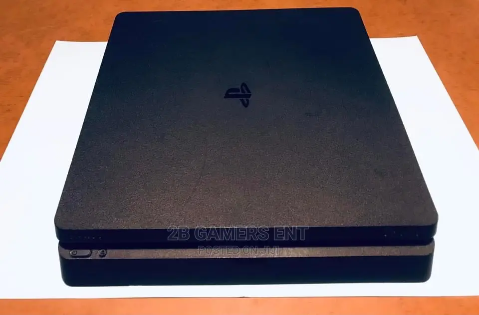 Play Station 4 Slim, Slim Ps4