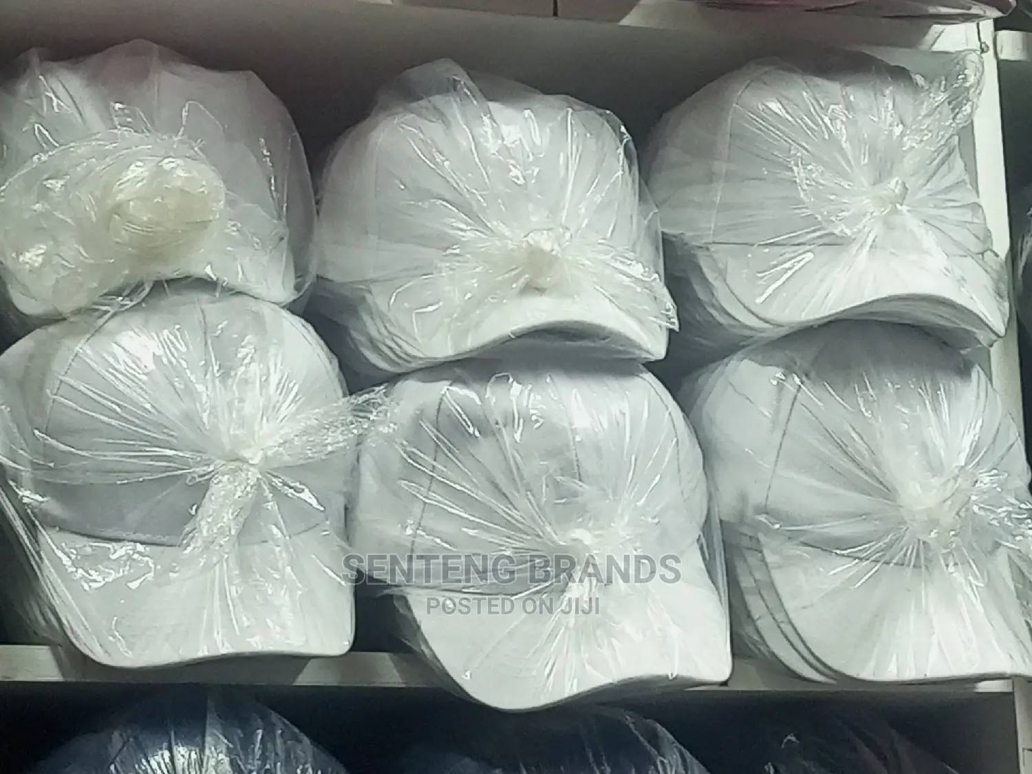 White Plain Caps