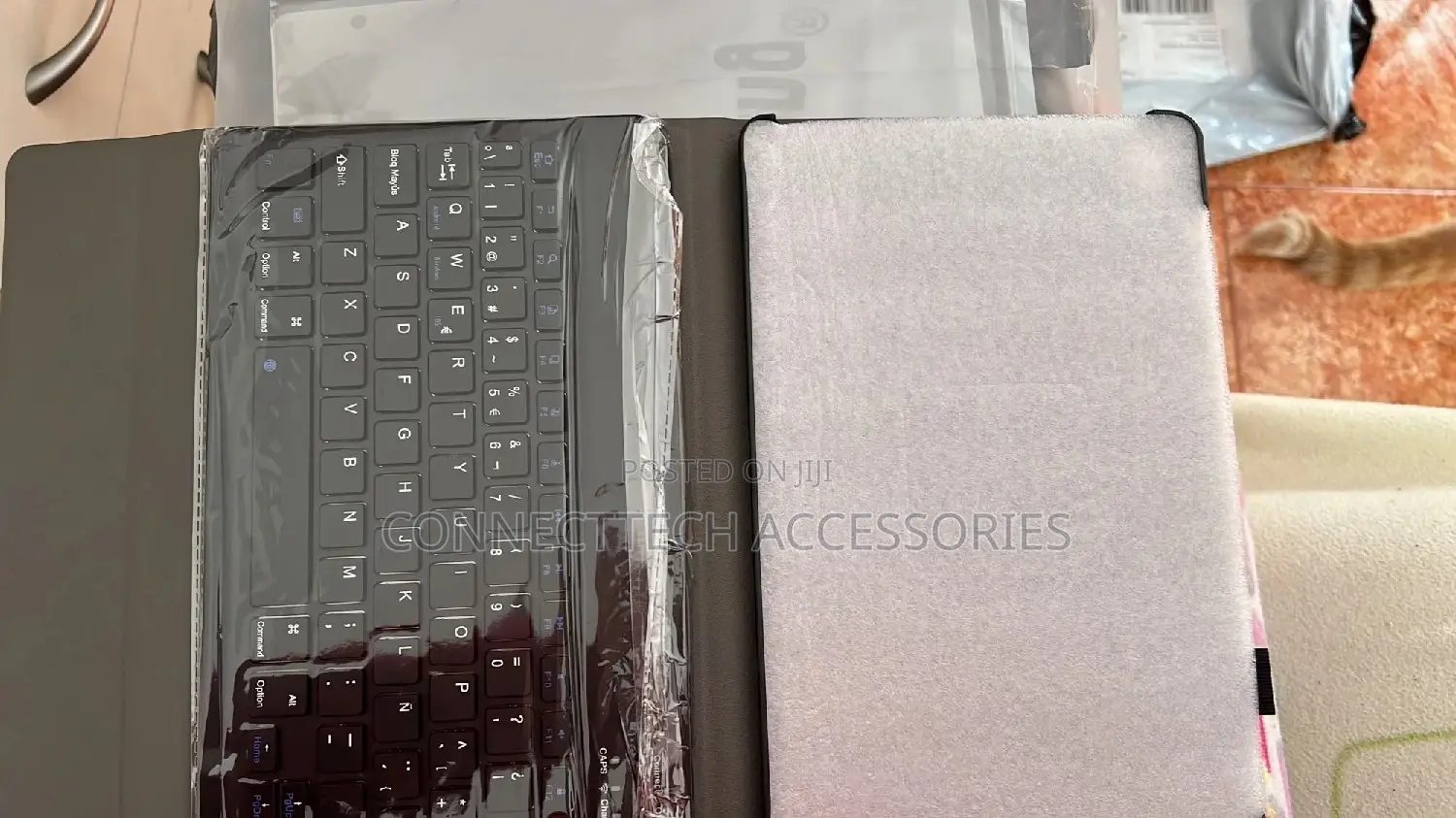 Samsung Galaxy Tab S8 Smart Keyboard Case