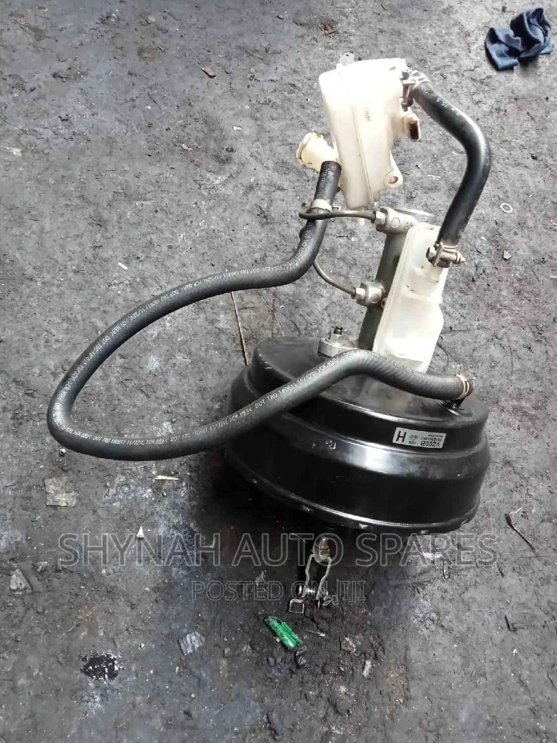 Brake Booster and Master Cylinder Nissan Nguruwe