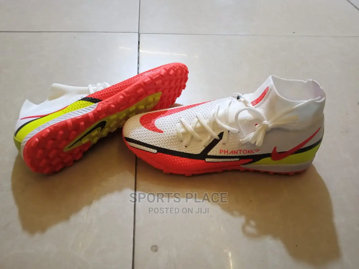 Phantom GT II Motivation Astro TF Football Trainers