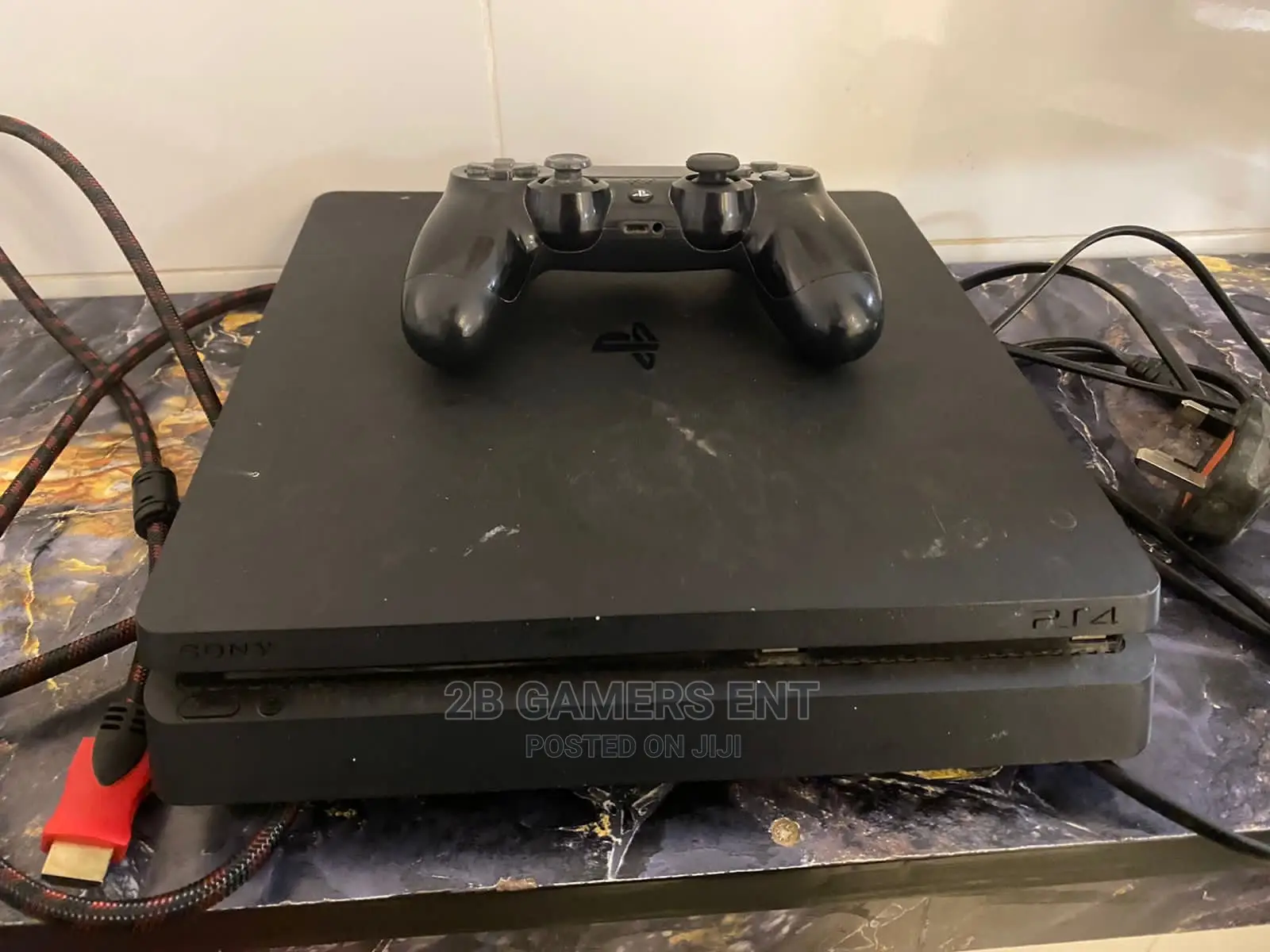 Play Station 4 Slim 10/10 Condition