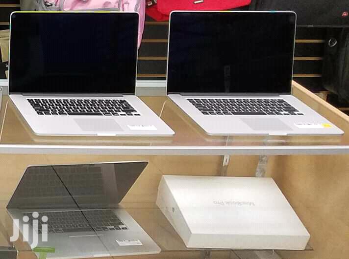 Laptop Apple MacBook Pro 4GB Intel Core i5 HDD 500GB