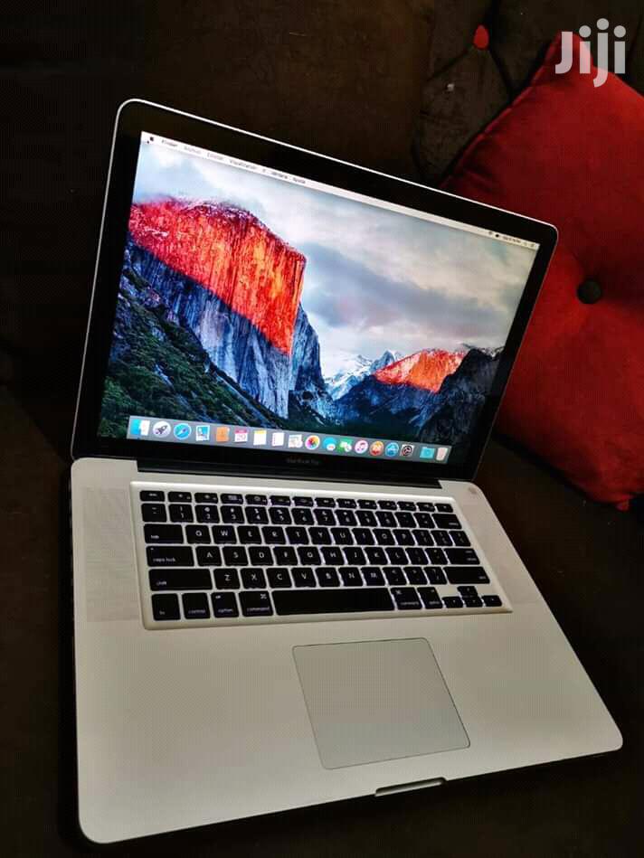 Laptop Apple MacBook Pro 4GB Intel Core i5 HDD 500GB