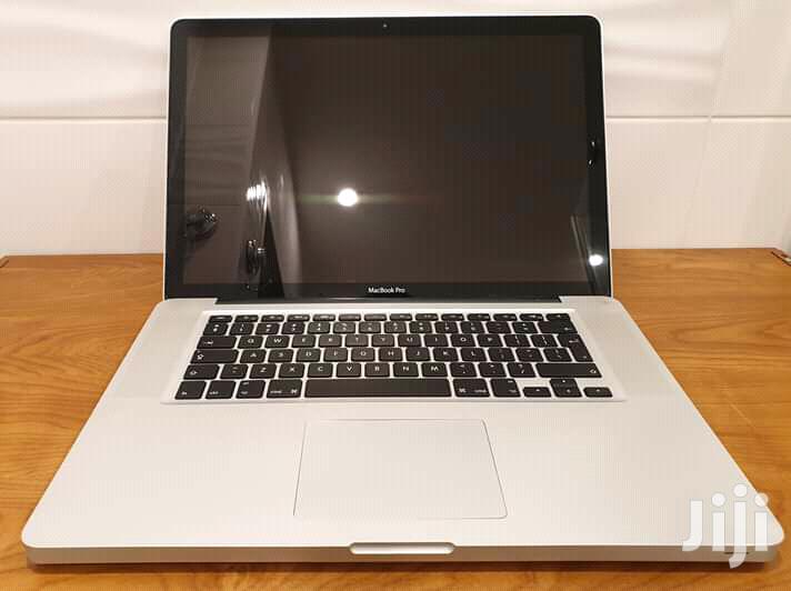 Laptop Apple MacBook Pro 4GB Intel Core i5 HDD 500GB