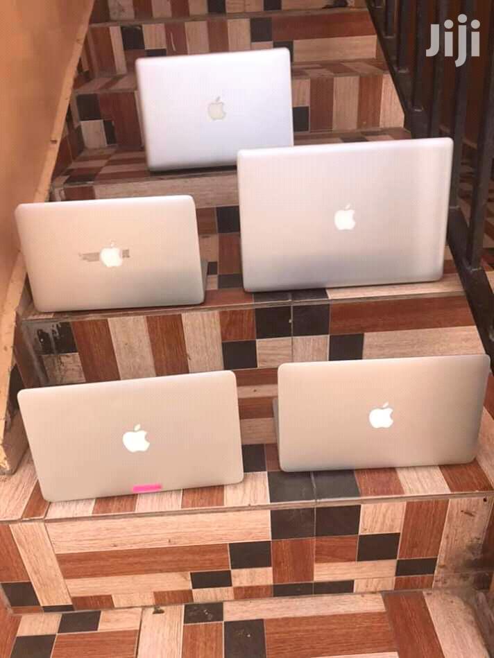 Laptop Apple MacBook Pro 4GB Intel Core i5 HDD 500GB