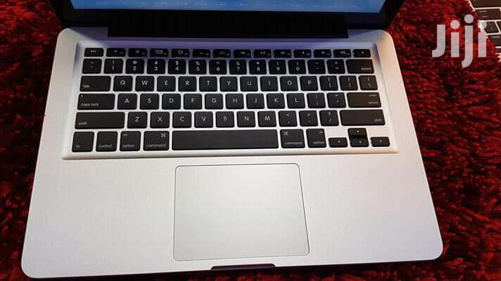Laptop Apple MacBook Pro 4GB Intel Core i5 HDD 500GB