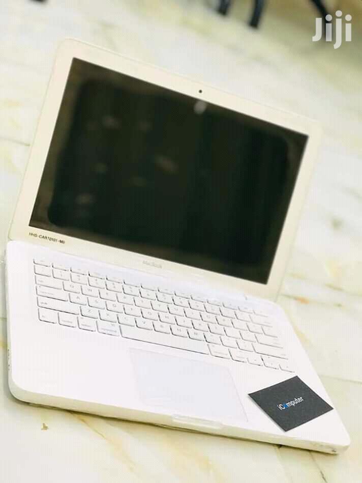 Laptop Apple MacBook 4GB Intel Core 2 Duo HDD 320GB