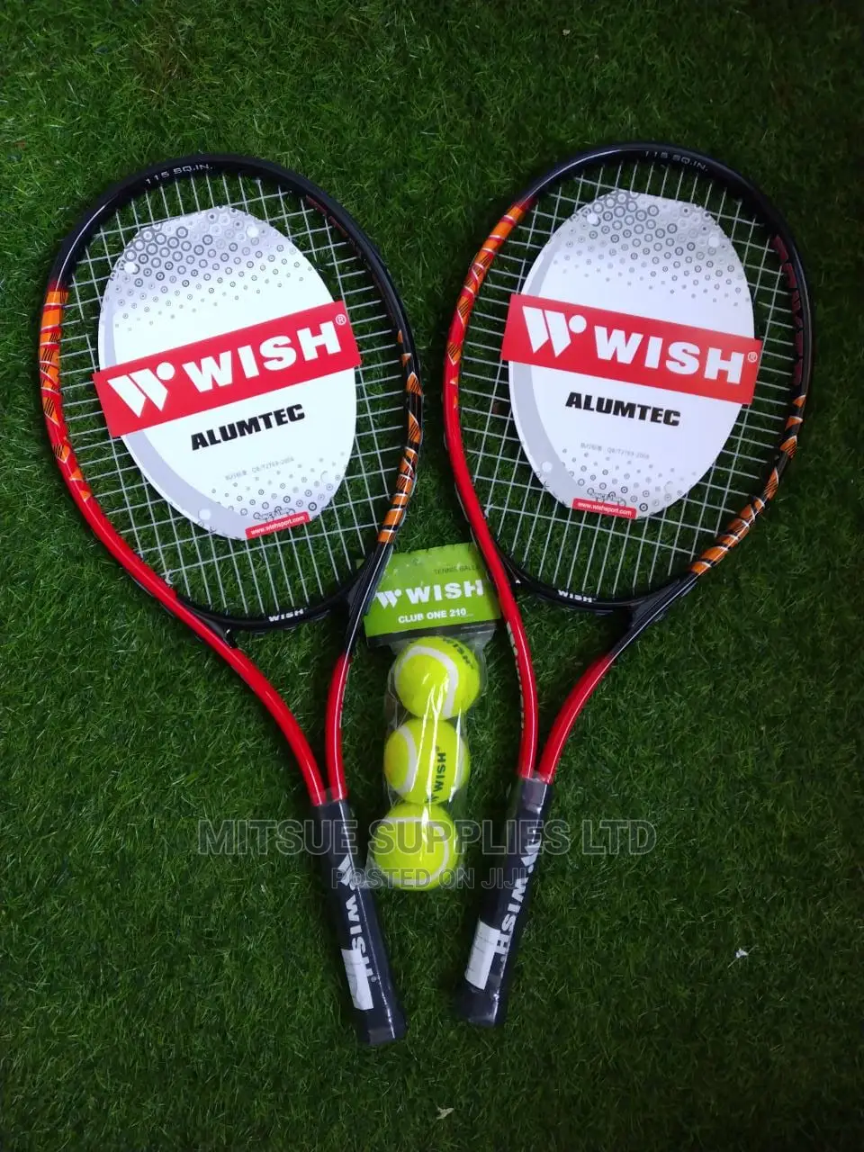 A Set Of 2 Elite Level Lawn Tennis Racket With Tennis Ball