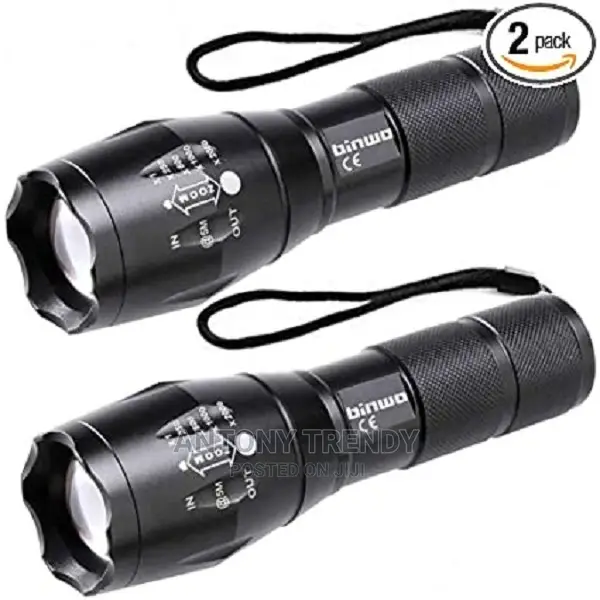 Super Bright Portable Zoomable XML T6 Flashlight.