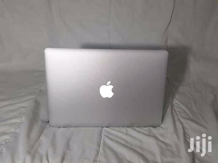 Laptop Apple MacBook Pro 4GB Intel Core i5 HDD 500GB
