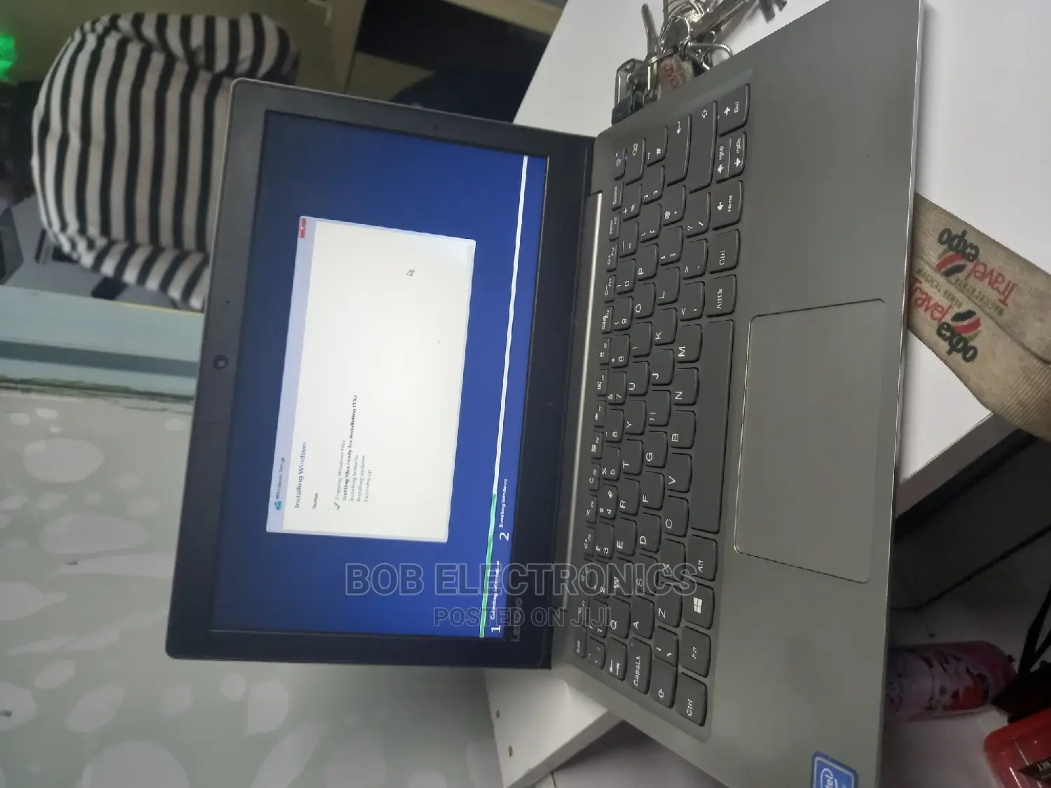 Laptop Lenovo ThinkPad X131e 4GB Intel Celeron 500GB
