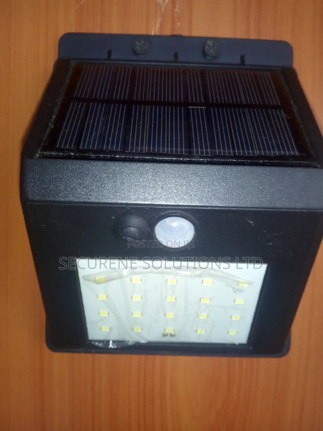 LED Solar Power PIR Motion Sensor Wall Light Outdoor Lamp
