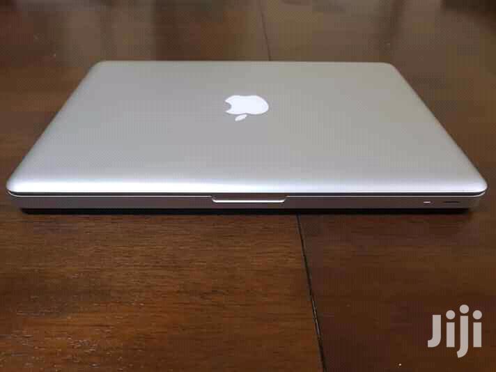 Laptop Apple MacBook Pro 4GB Intel Core i5 HDD 500GB