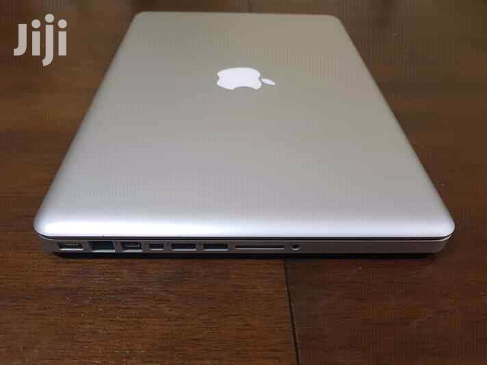 Laptop Apple MacBook Pro 4GB Intel Core i5 HDD 500GB