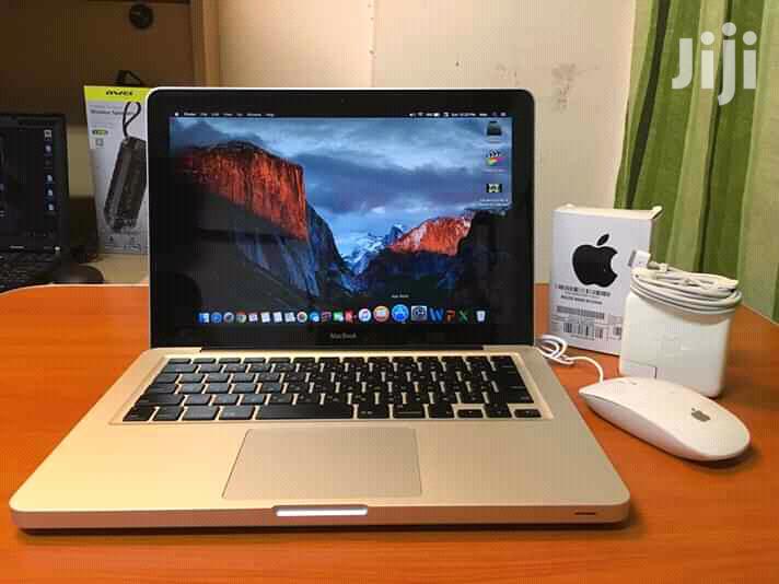 Laptop Apple MacBook Pro 4GB Intel Core i5 HDD 500GB