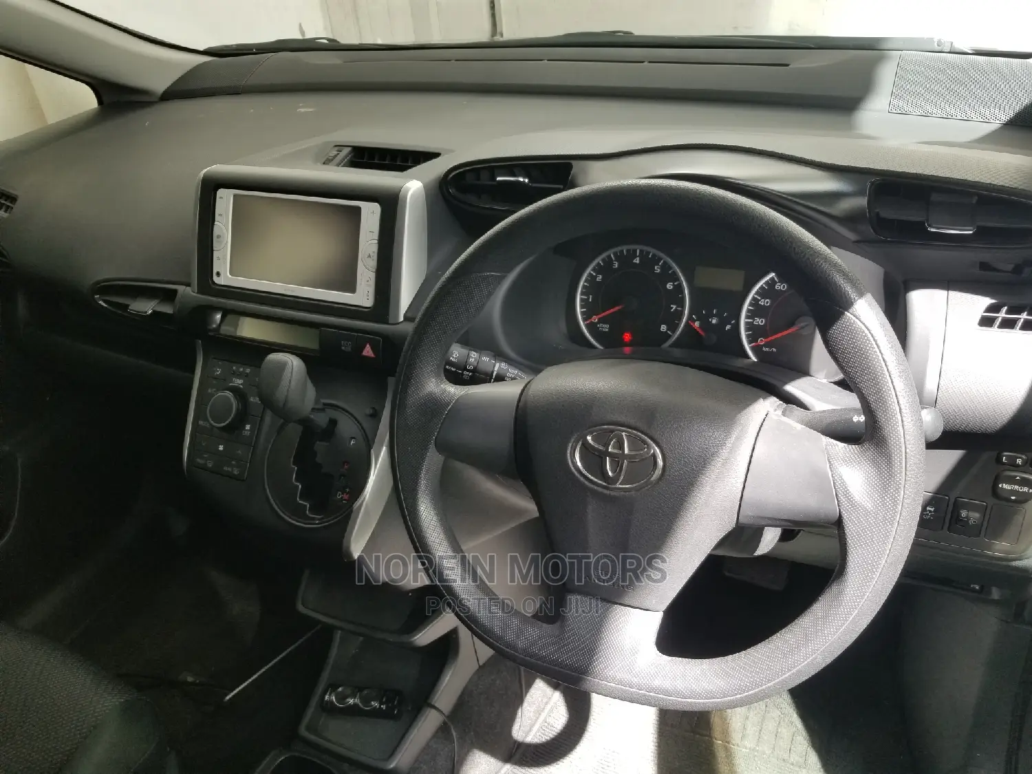 Toyota Wish 2015 Gray