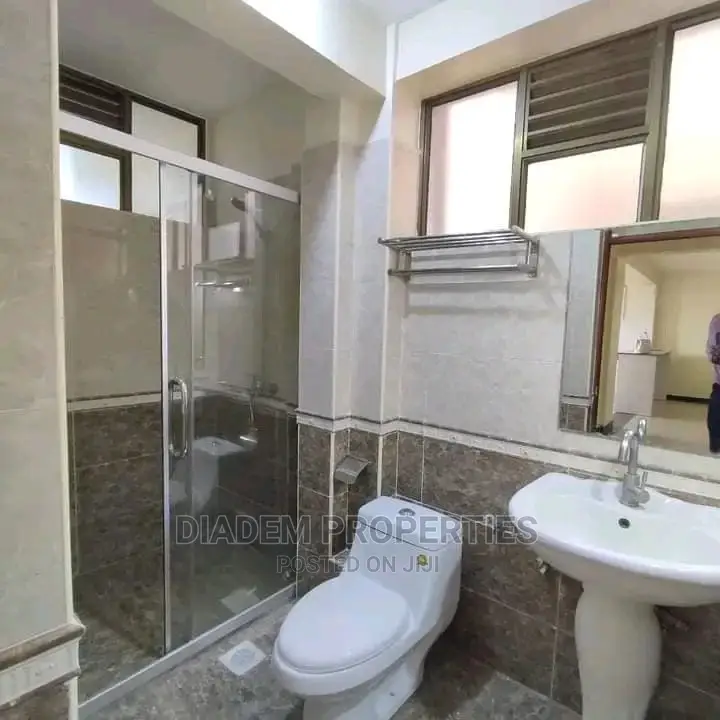 2bdrm Apartment in Riara Rd, Lavington for rent