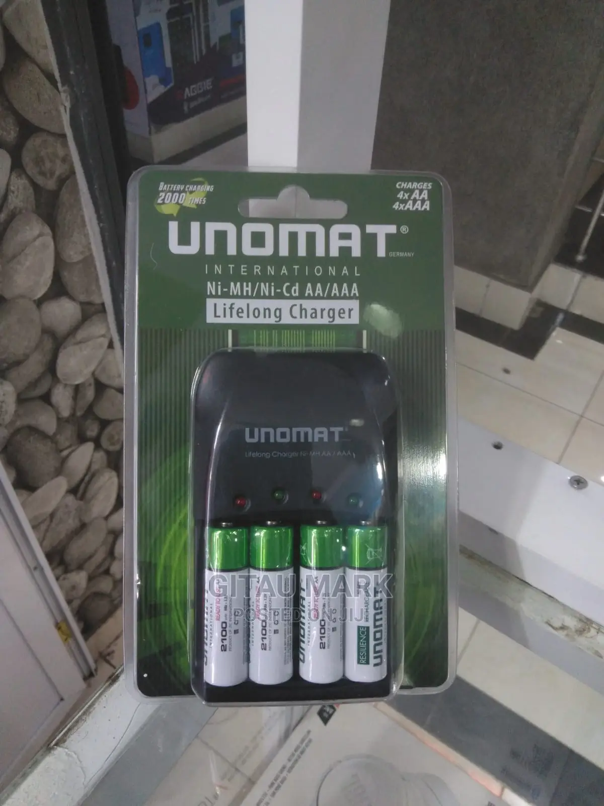 Unomat AA Batteries Plus Charger