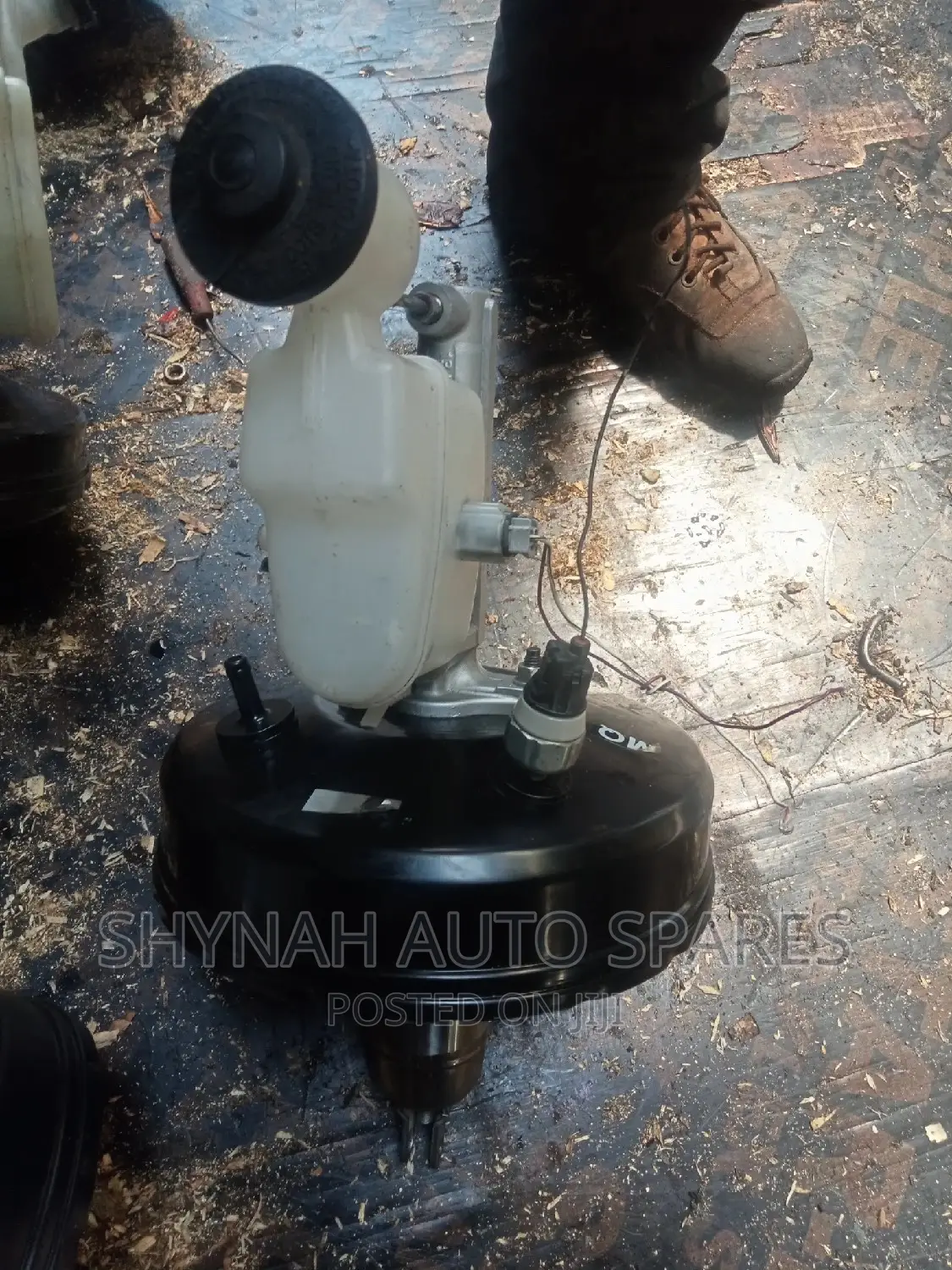 Brake Booster and Master Cylinder Toyota Vigo Japan 