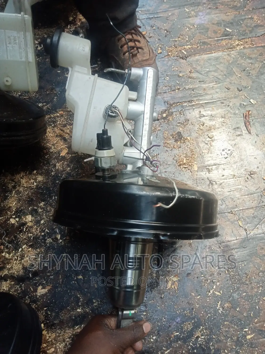 Brake Booster and Master Cylinder Toyota Vigo Japan 