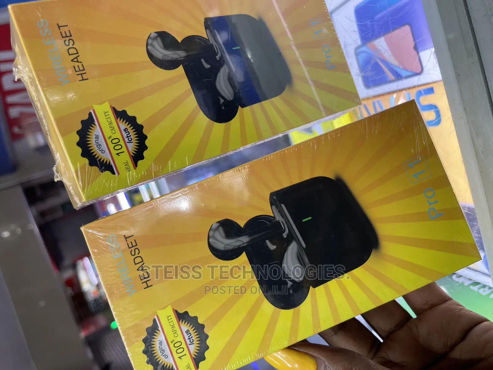 Pro 11 Wireless Headsets