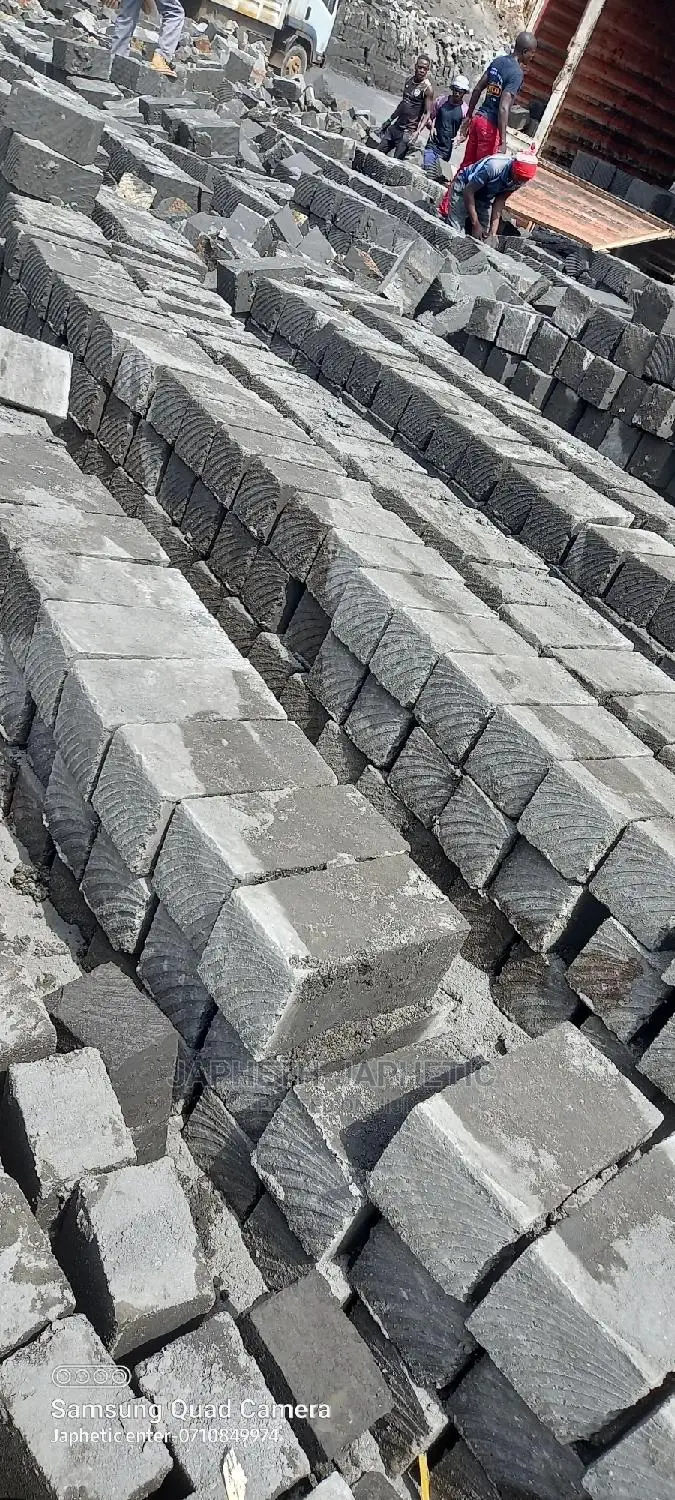 Machine Cut Stones/Ndarugo