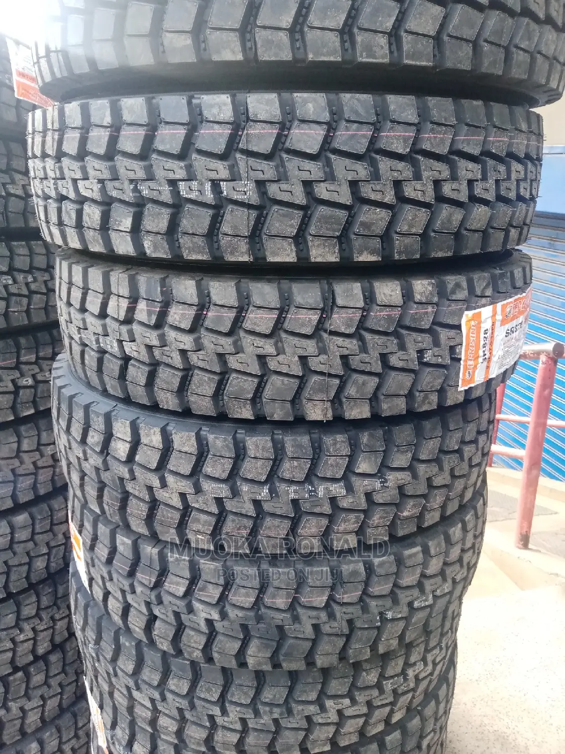 9.5R17.5 Steprising Tyre (18pr)