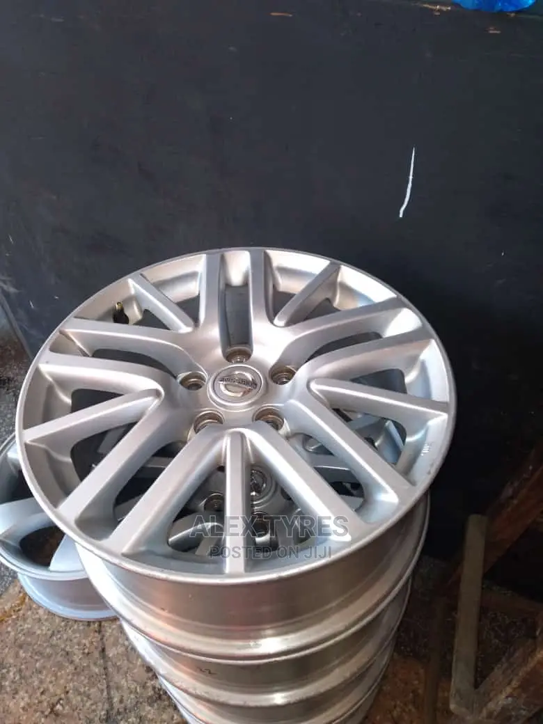 Size 18 Inches Nissan X_trail Sport Rims Set