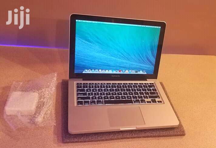 Laptop Apple MacBook Pro 4GB Intel Core i5 HDD 500GB