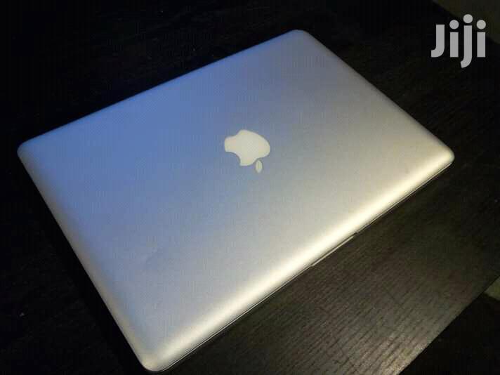 Laptop Apple MacBook Pro 4GB Intel Core i5 HDD 500GB