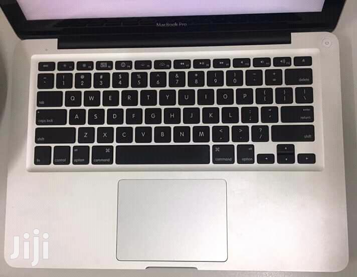 Laptop Apple MacBook Pro 4GB Intel Core i5 HDD 500GB