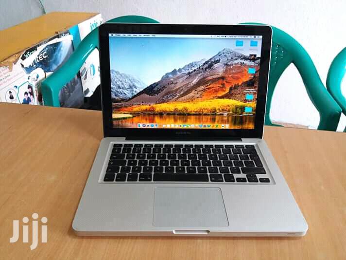 Laptop Apple MacBook Pro 4GB Intel Core i5 HDD 500GB