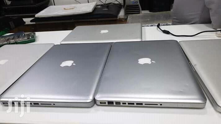 Laptop Apple MacBook Pro 4GB Intel Core i5 HDD 500GB