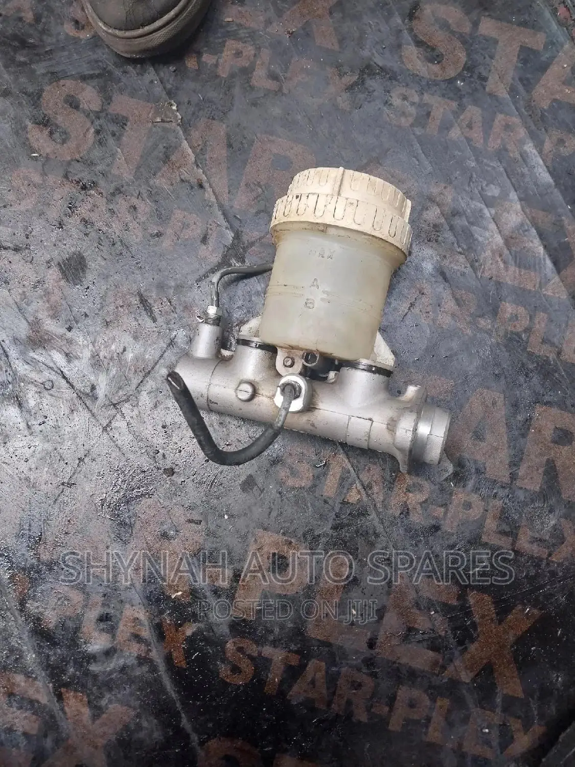Brake Master Cylinder Mitsubishi L200