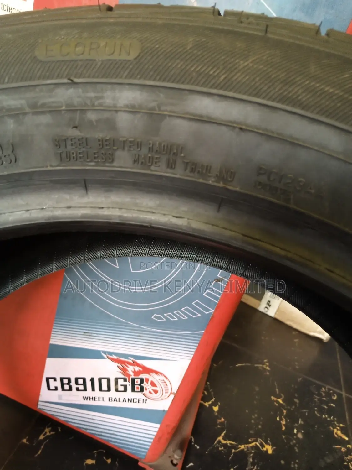 225/60r18 Falken