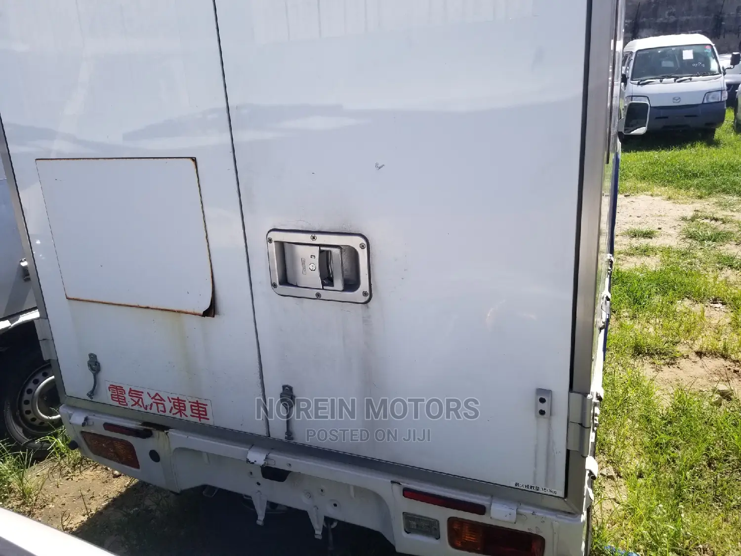 Mini Truck With Freezer