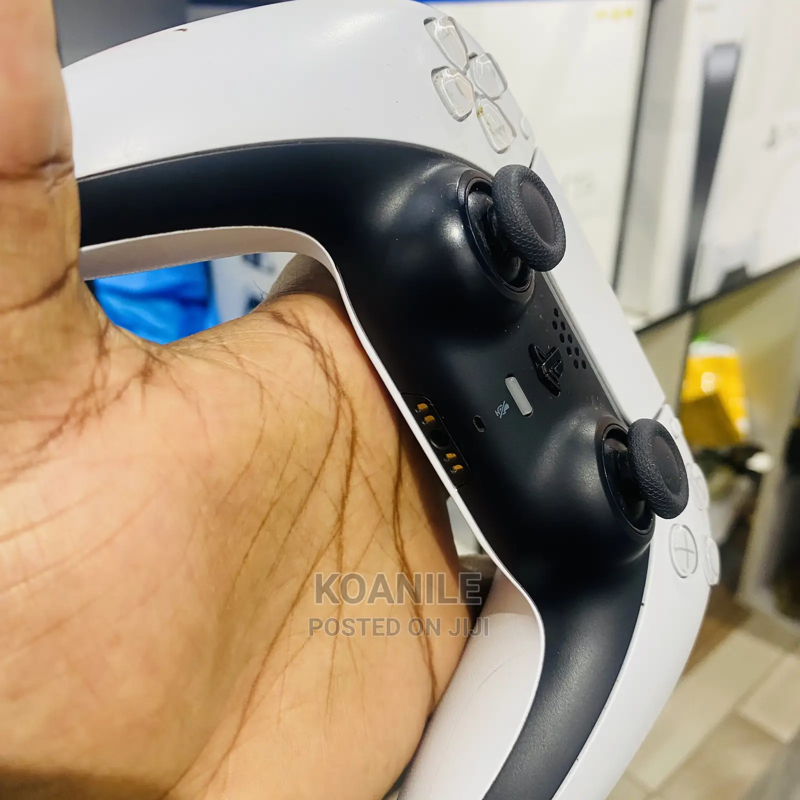 Sony Playstation 5 Pre-Owned (Ps5 Used)