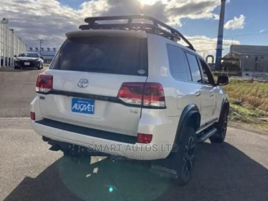 Toyota Land Cruiser 2016 Pearl